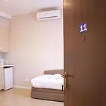 莱昂纳多公寓 公寓 *